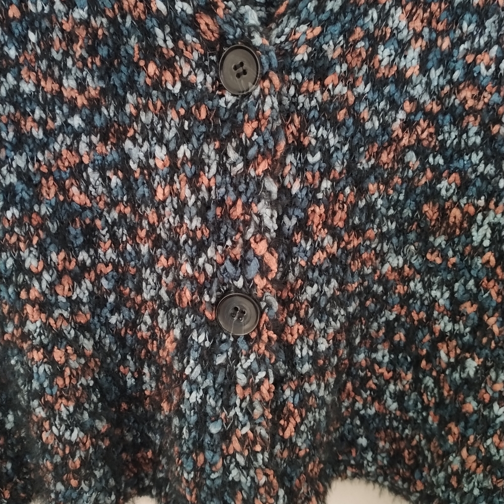 Fuzzy button down sweater - Picture 4 of 4